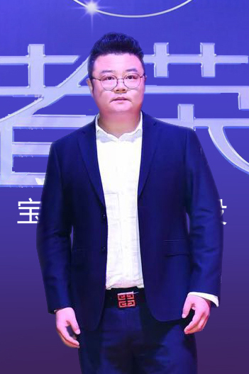 杨巍副会长.jpg